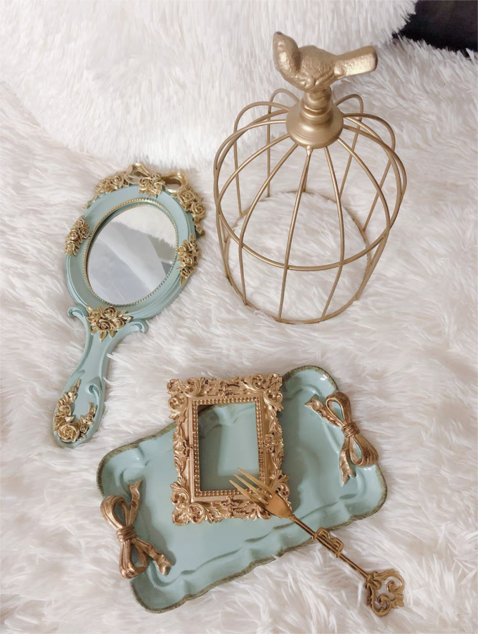 Functional Wood Glass Vintage Handheld Makeup Mirrors Portable Retro Mirror for Girls 0