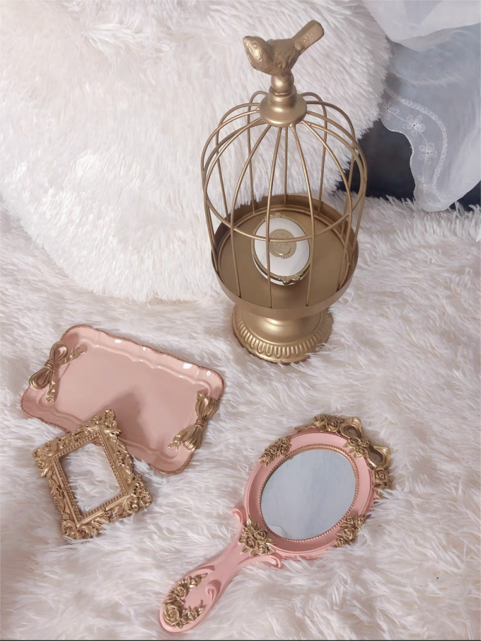 Functional Wood Glass Vintage Handheld Makeup Mirrors Portable Retro Mirror for Girls 1
