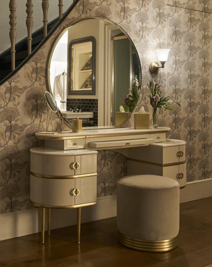 MDF Lighted Corner Vanity Set Standing Dressing Table 9