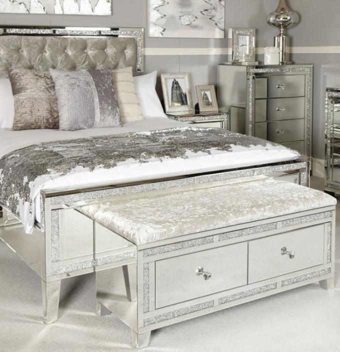 Modern Gold Finish Velvet Upholstered King Bed Queen Bedroom Set Furniture 2021 2