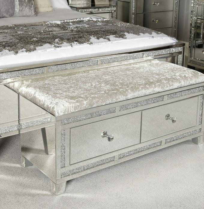 Modern Gold Finish Velvet Upholstered King Bed Queen Bedroom Set Furniture 2021 4