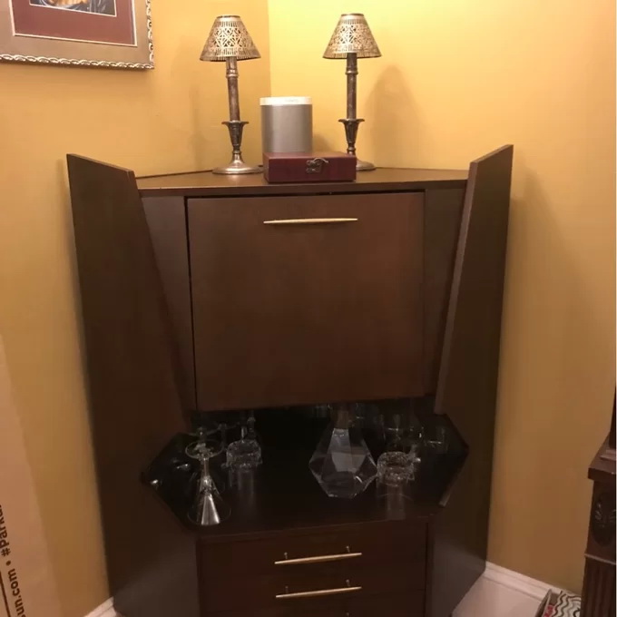 Commercial Wooden Corner Liquor Cabinet Counter For Alcohol Wine Display 9
