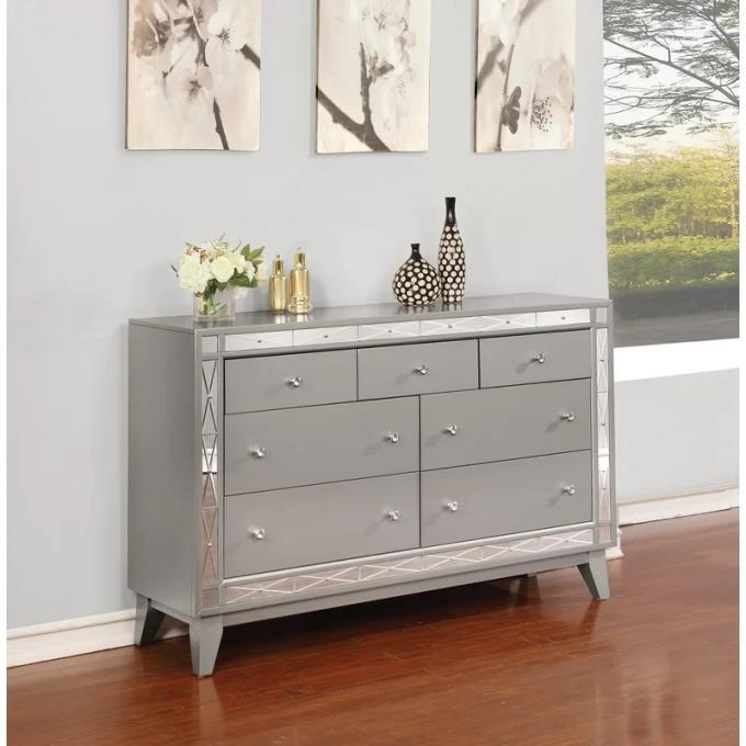 Custom Made upholstered Contemporary Bedroom Sets MDF Wood 2